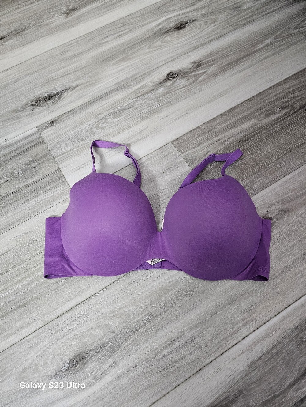 Victoria's Secret Purple T-Shirt Bra Sz 38D